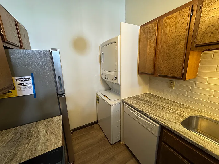 5815 C St #3B — Photo 2