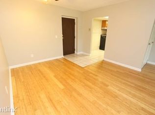 1088 Greentree Rd #102, Pittsburgh, PA 15220