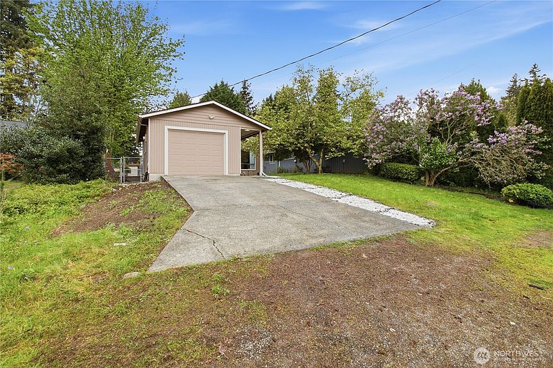 3rd image of 13033 31st Ave NE
