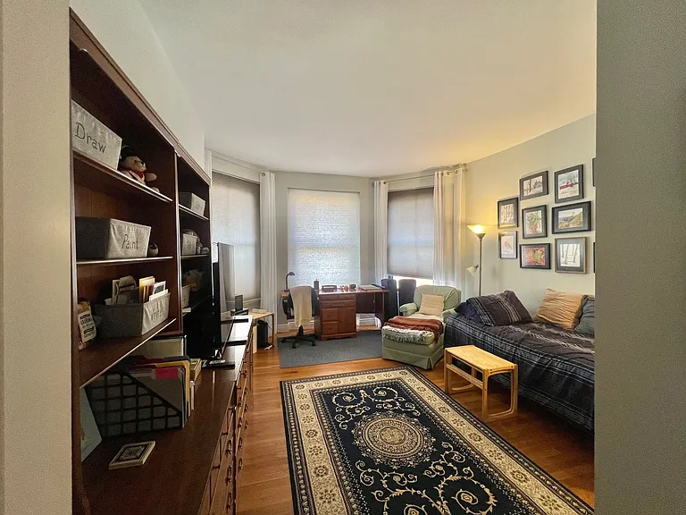 4 Charlesgate E #402 — Photo 3