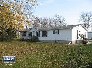 4101 Village Dr, Whitelaw, WI 54247