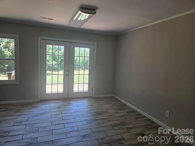 6750 Long Branch Rd — Photo 7