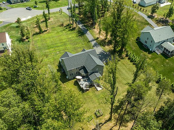 3rd image of 29 Avalon Ln