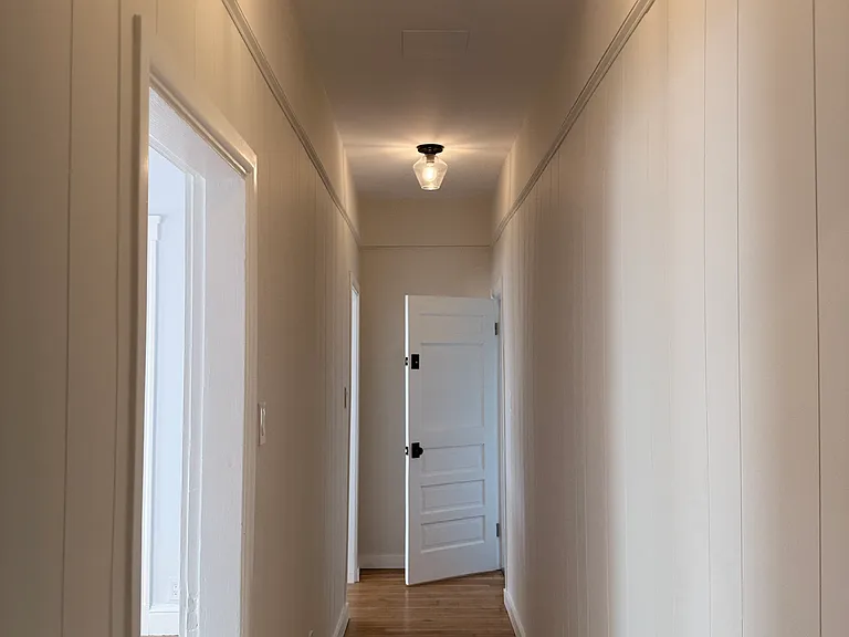 Entry / Hall
