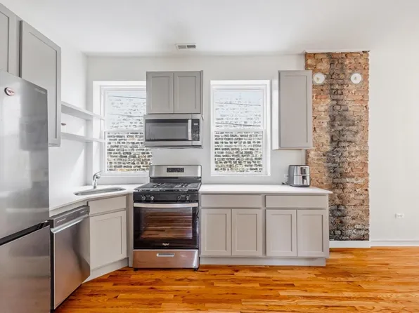 1644 W 18th Pl #2R, Chicago, IL 60608