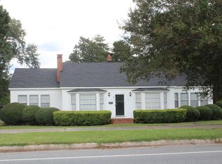 611 S Main St, Ashburn, GA 31714