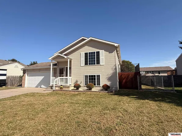 229 N 29th St, Ashland, NE 68003