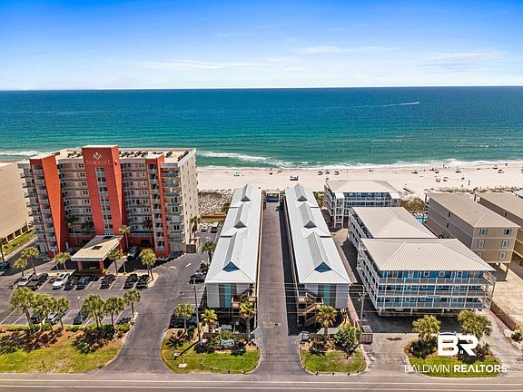 3rd image of 1125 W Beach Blvd #404