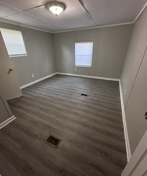 203 Cindy Ln — Photo 4