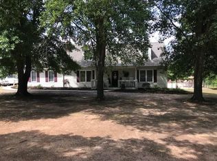 209 Clearwater Lake Rd, Mooresboro, NC 28114