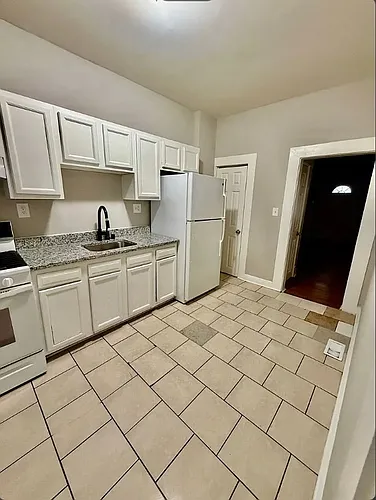 3000 Wolcott Ave Photo 1