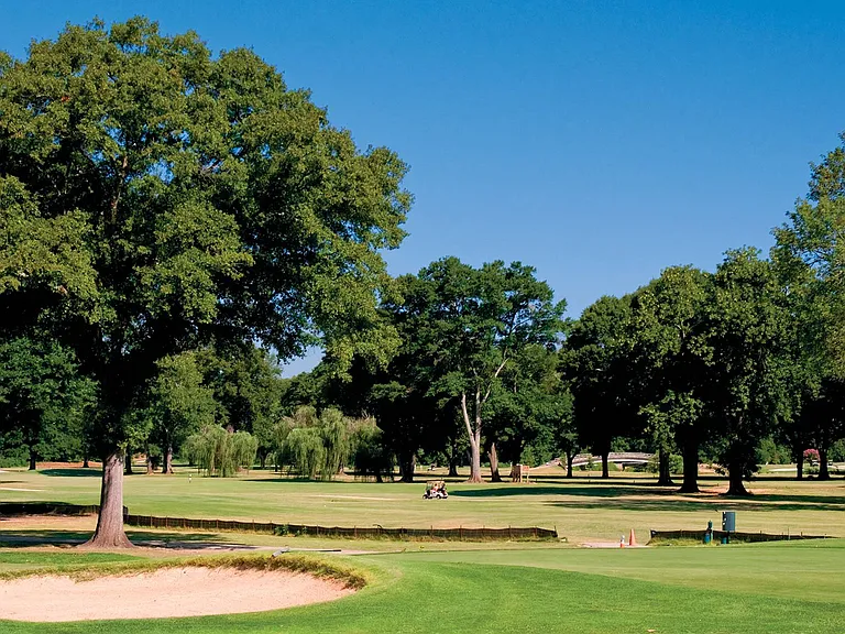 Easy access to the Bobby Jones Golf Course