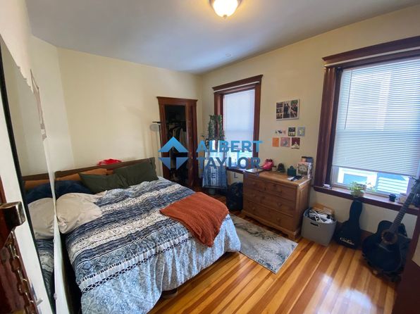7 Hillside St #2