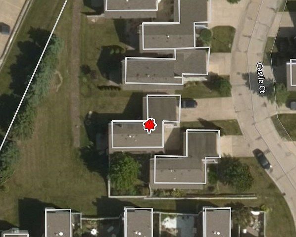 1st image of 84 Castle Ct