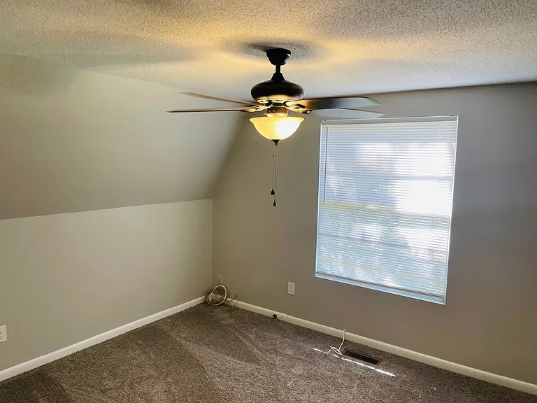 3679 Doris Dr — Photo 11
