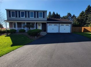 5771 Mountain Laurel Dr, East Syracuse, NY 13057