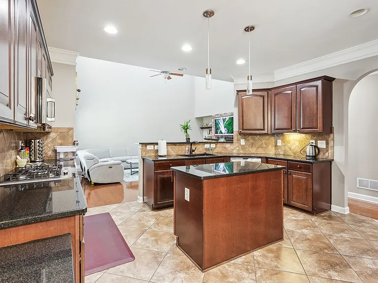 4735 Shiloh Crossing Way — Photo 15