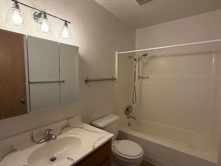 1016 Loni Dr — Photo 30