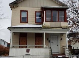 47 Grant St, Springfield, MA 01109