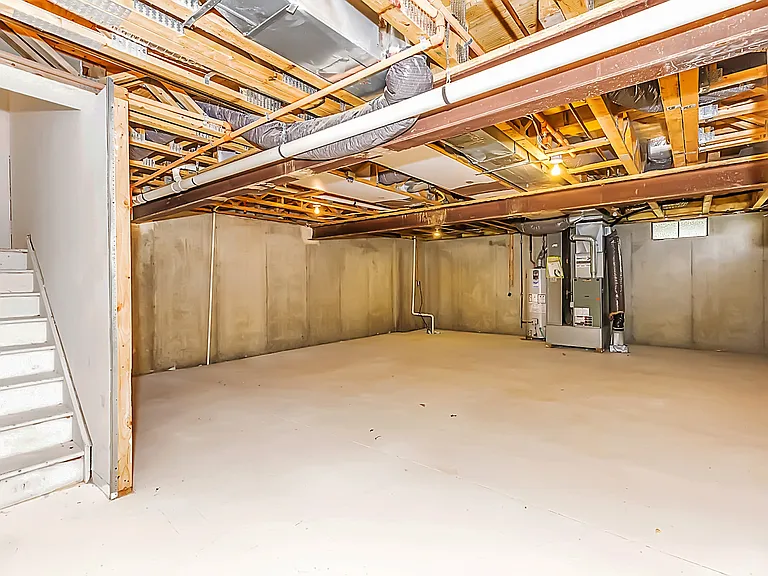 2 Adams Ln #1 — Photo 24