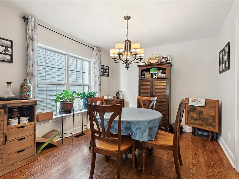 126 Wood St — Photo 15