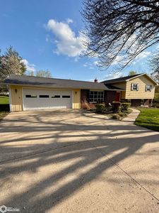 490 Windy Woods Dr, Hamilton, IL, 62341