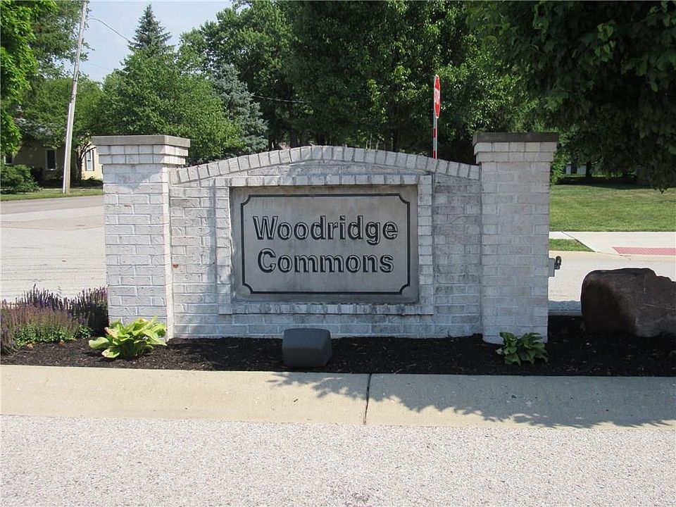 1st image of 251 N Woodridge Dr