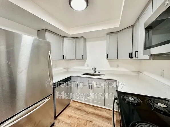 4325 E 17th St Unit 10, Vancouver, WA 98661