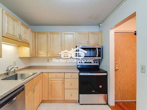 2nd image of 78 10th St E Unit 2025