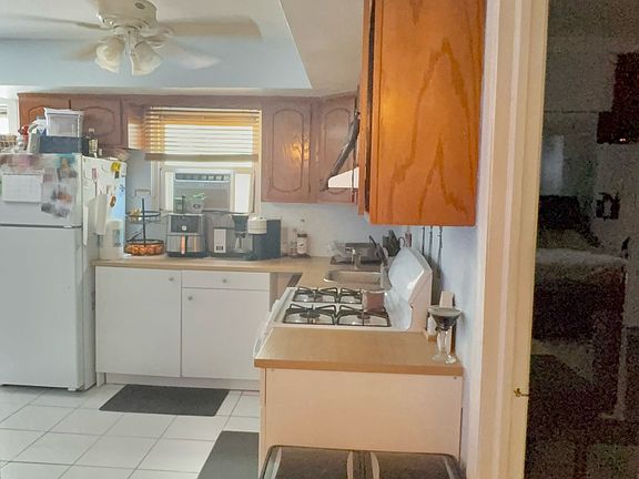 5th image of 63 Willowwood Ln Floor 1