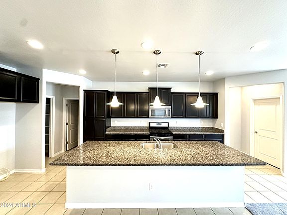 2nd image of 7235 W SOUTHGATE Avenue