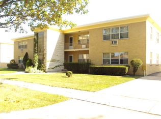1415 Homestead Rd APT 4, La Grange Park, IL 60526
