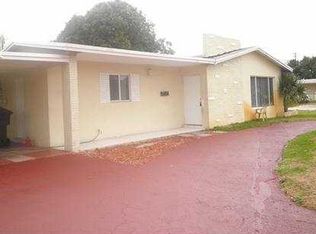 2961 NW 44th Ave, Lauderdale Lakes, FL 33313