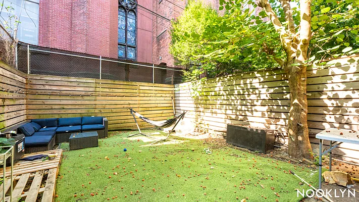 Rented by Nooklyn NYC LLC | media 10