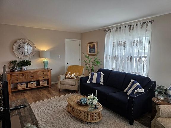 3rd image of 2330 38th STREET