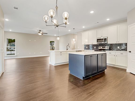 Edisto - Kitchen with Island Ernest Homes