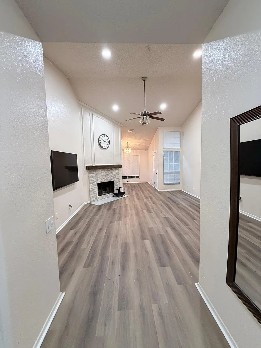 Building Photo - 509 Kalmia Dr