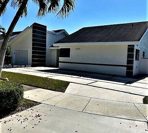2nd image of 10020 SW 91st Ter