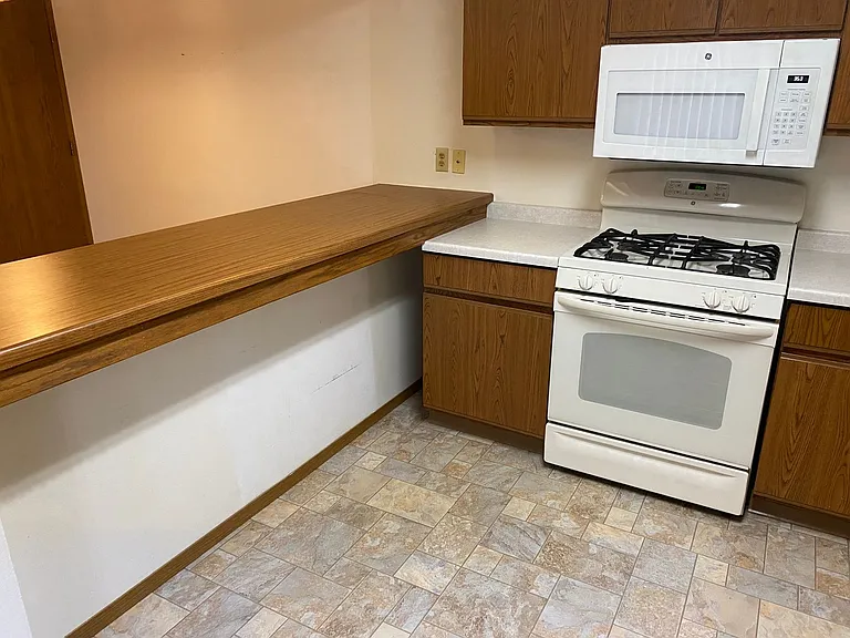 4PLEX-1919 Carol Dr — Photo 8