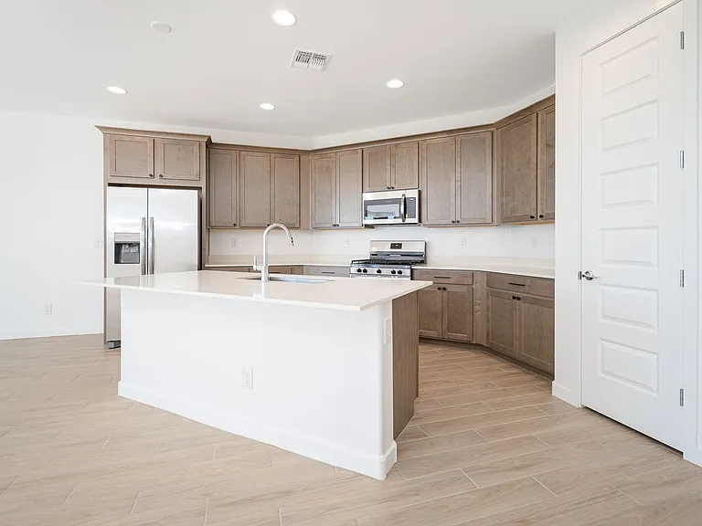 19214 W Marissa Dr — Photo 20