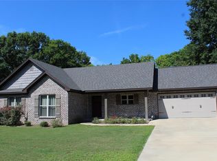 4631 Main St, Millbrook, AL 36054