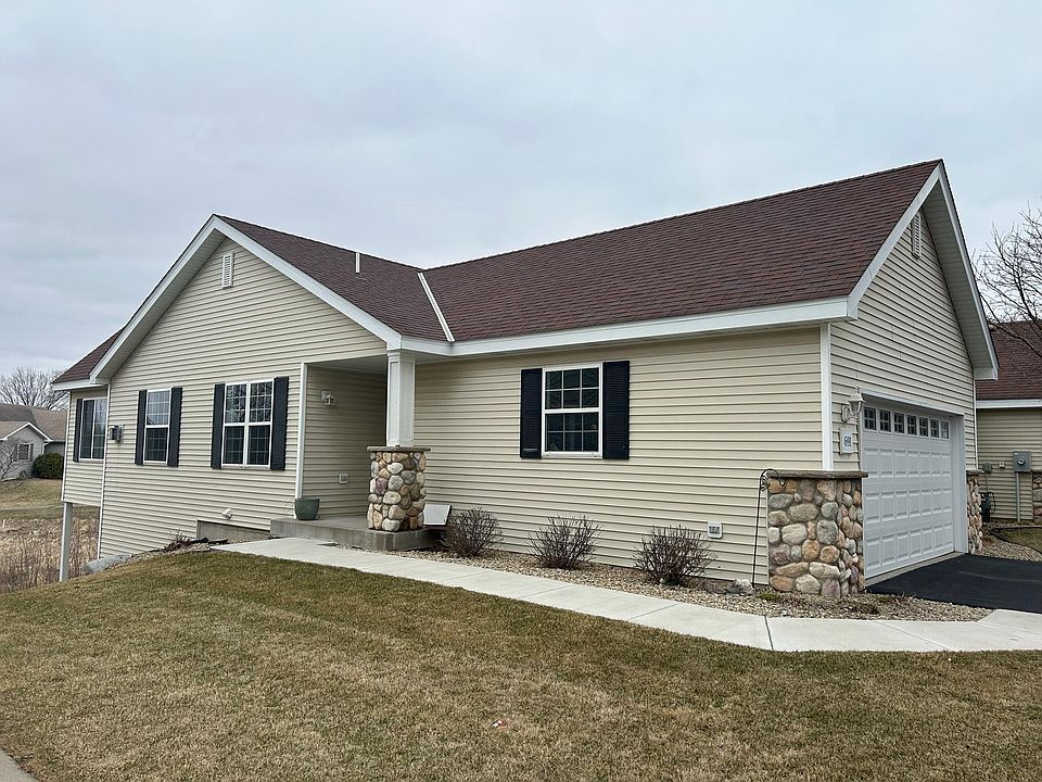 1st image of 691 Marsh Dr