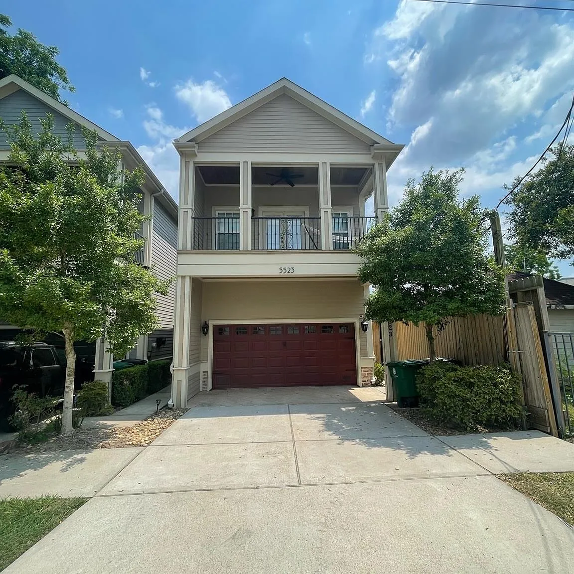 3 bed, 2.5 bath, 2311 sqft, $3,200 — Photo 1