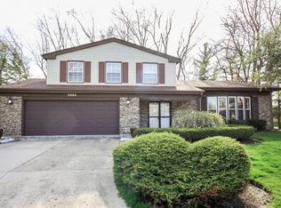 3945 Michael Ln, Glenview, IL 60026