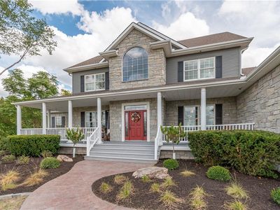 8611 S Stillhouse Rd, Oak Grove, MO, 64075