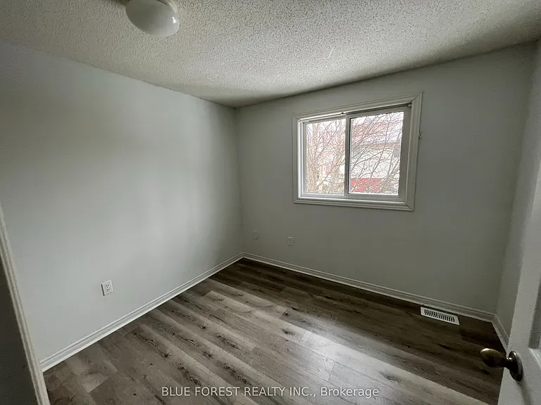 70 Chapman Ct #42 — Photo 8