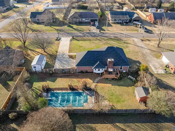 117 Spring Tanner Rd, Hazel Green, AL 35750