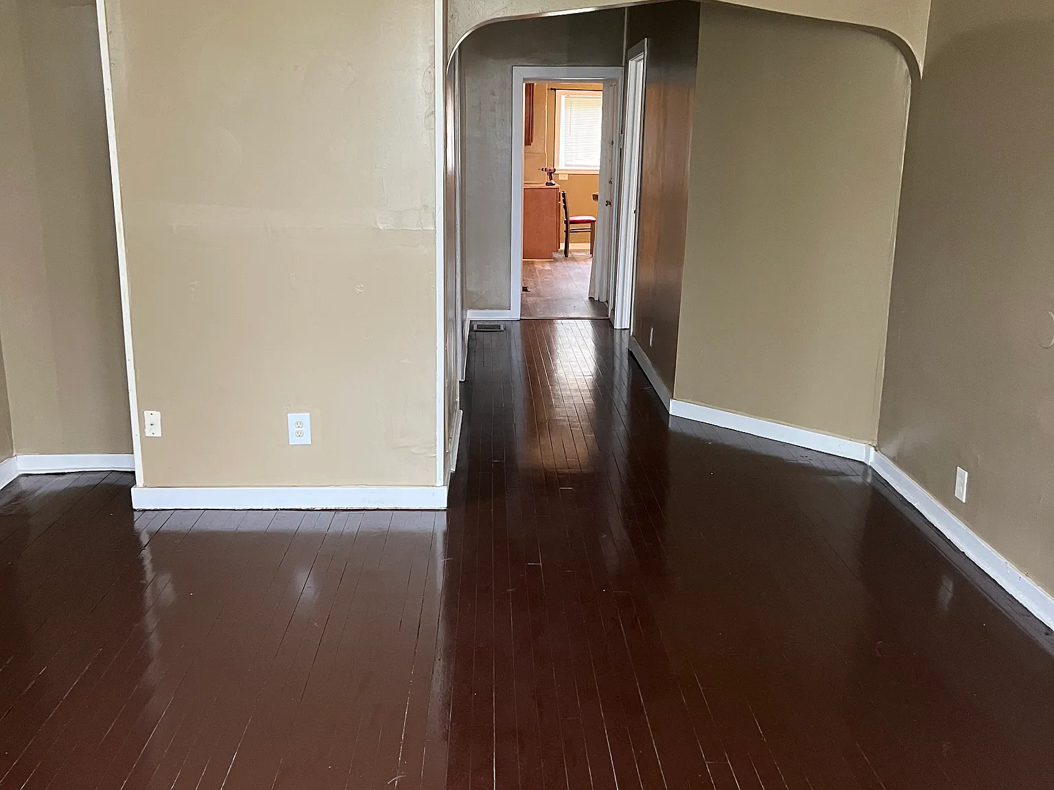 3 bed, 1008 sqft, $1,650 — Photo 4
