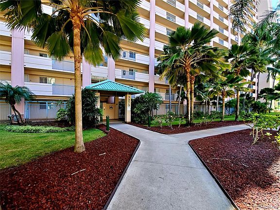 2nd image of 3075 Ala Poha Pl APT 1406