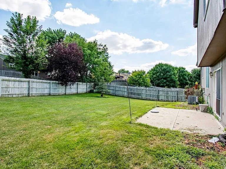 14659 Fowler Ave — Photo 10